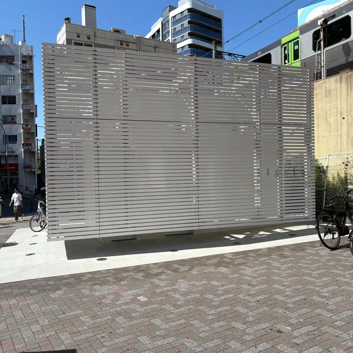 Jingu-Dori Park Toilet (THE TOKYO TOILET)